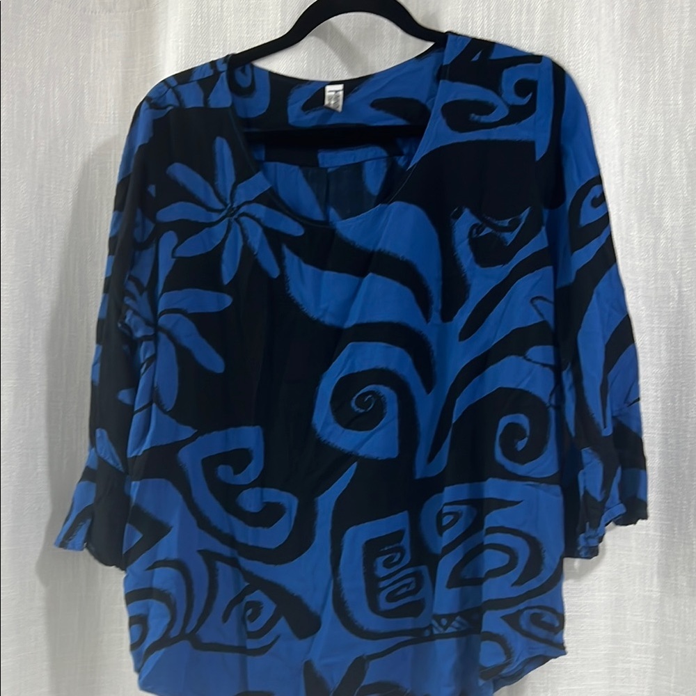 Wahine Toa Blue Patterned Women's Top